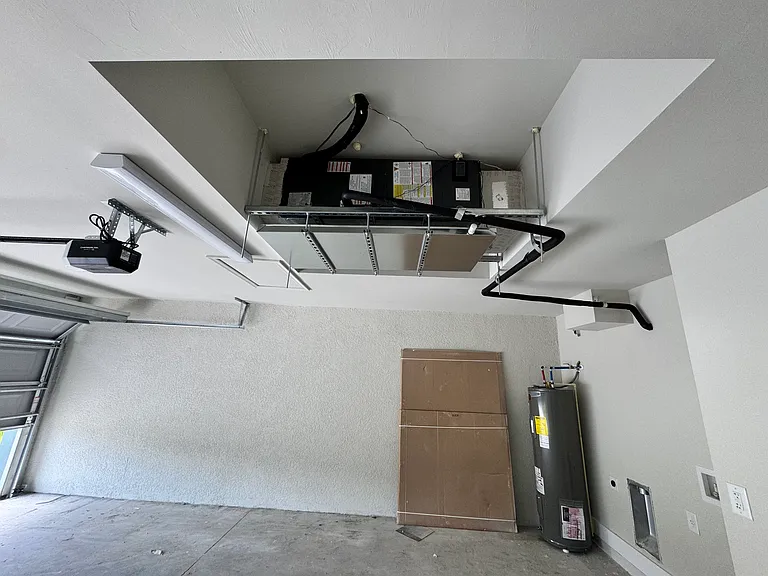 738 Gilbert Ave S — Photo 16