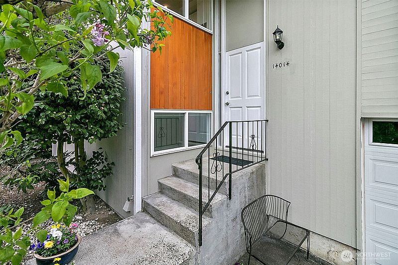 2nd image of 14014 118th Avenue NE