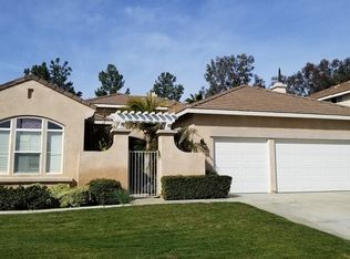 612 Wellesley Dr, Corona, CA 92879