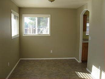 4th image of 400 Coho Ln