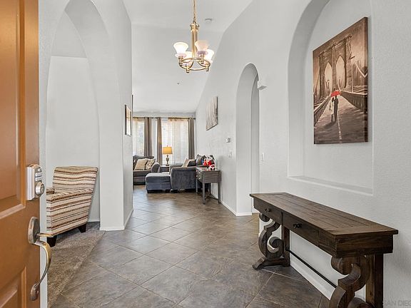 3rd image of 23625 Galeria Cir