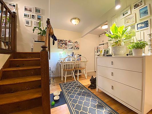 5th image of 151 W 78th St #3C