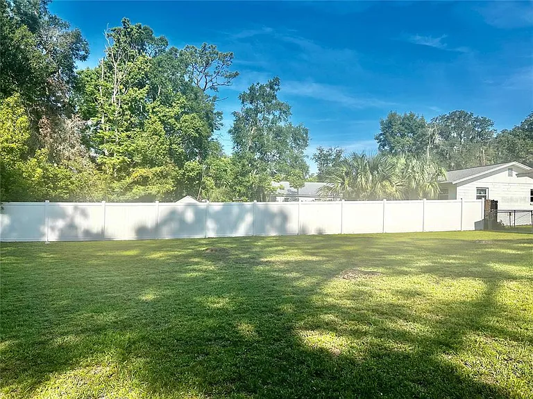 3020 SE 11th St — Photo 38