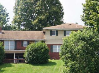 114 E Knox Ave, Apollo, PA 15613