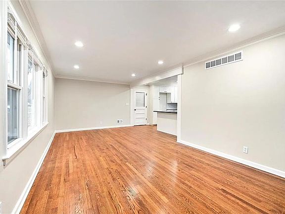 2nd image of 8925 Hardy St
