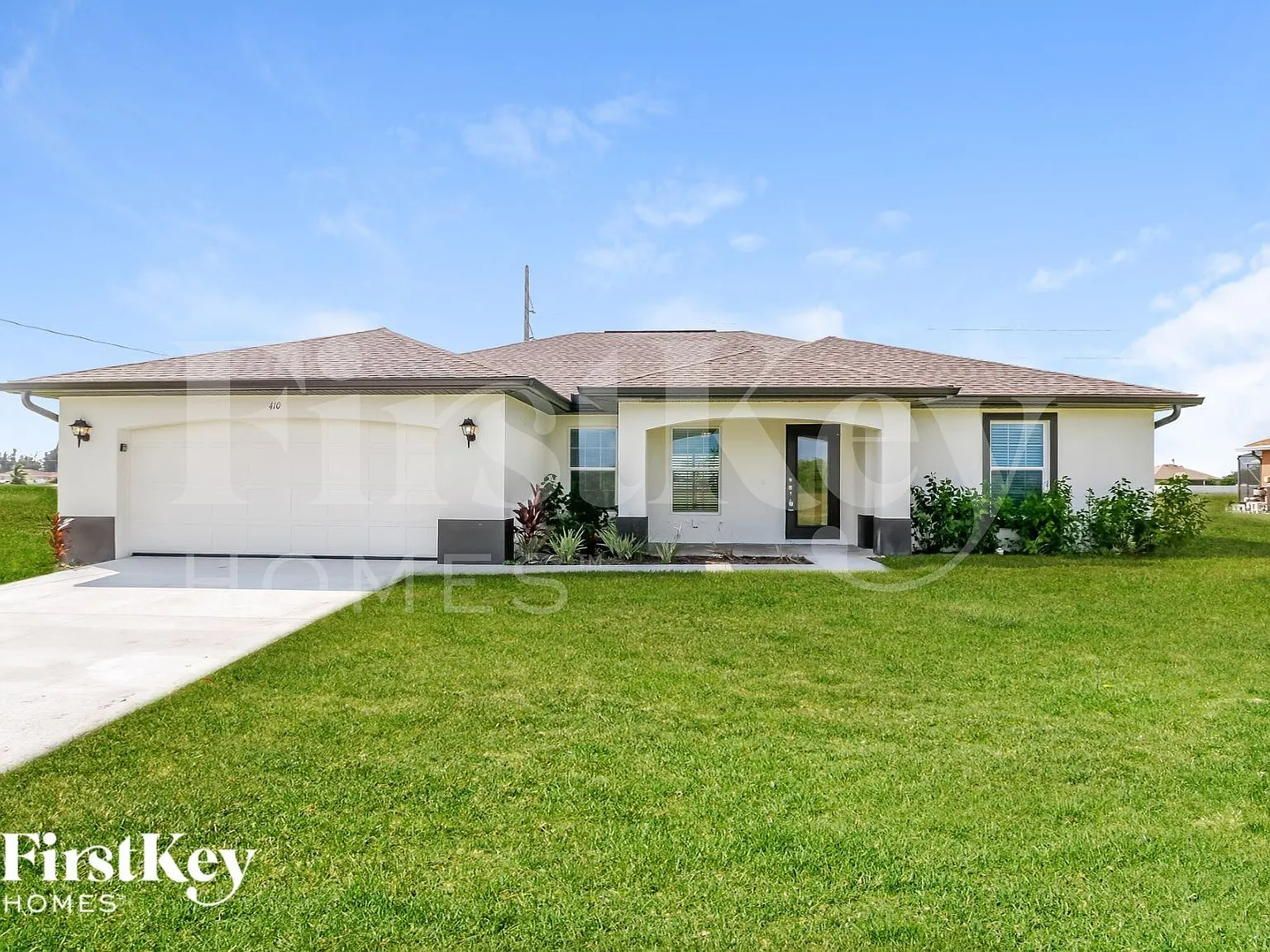 4 bed, 2.0 bath, 1828 sqft, $1,865 — Photo 1