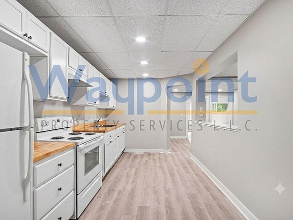2nd image of 184 Superior St APT 1