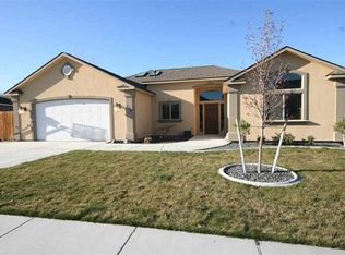 174 Erica Dr, Richland, WA 99352
