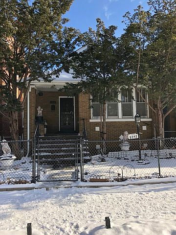 1st image of 6343 S Artesian Ave
