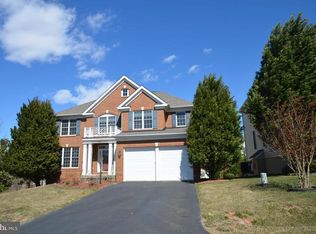 8542 Brickshire Ln, Manassas, VA 20112