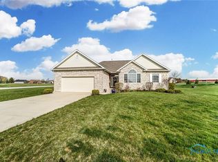 18790 Olympic Dr, Findlay, OH 45840