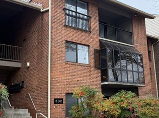 302 Hilltop Ln #302L, Annapolis, MD 21403