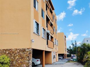 Lago Condo, Miami, FL 33126