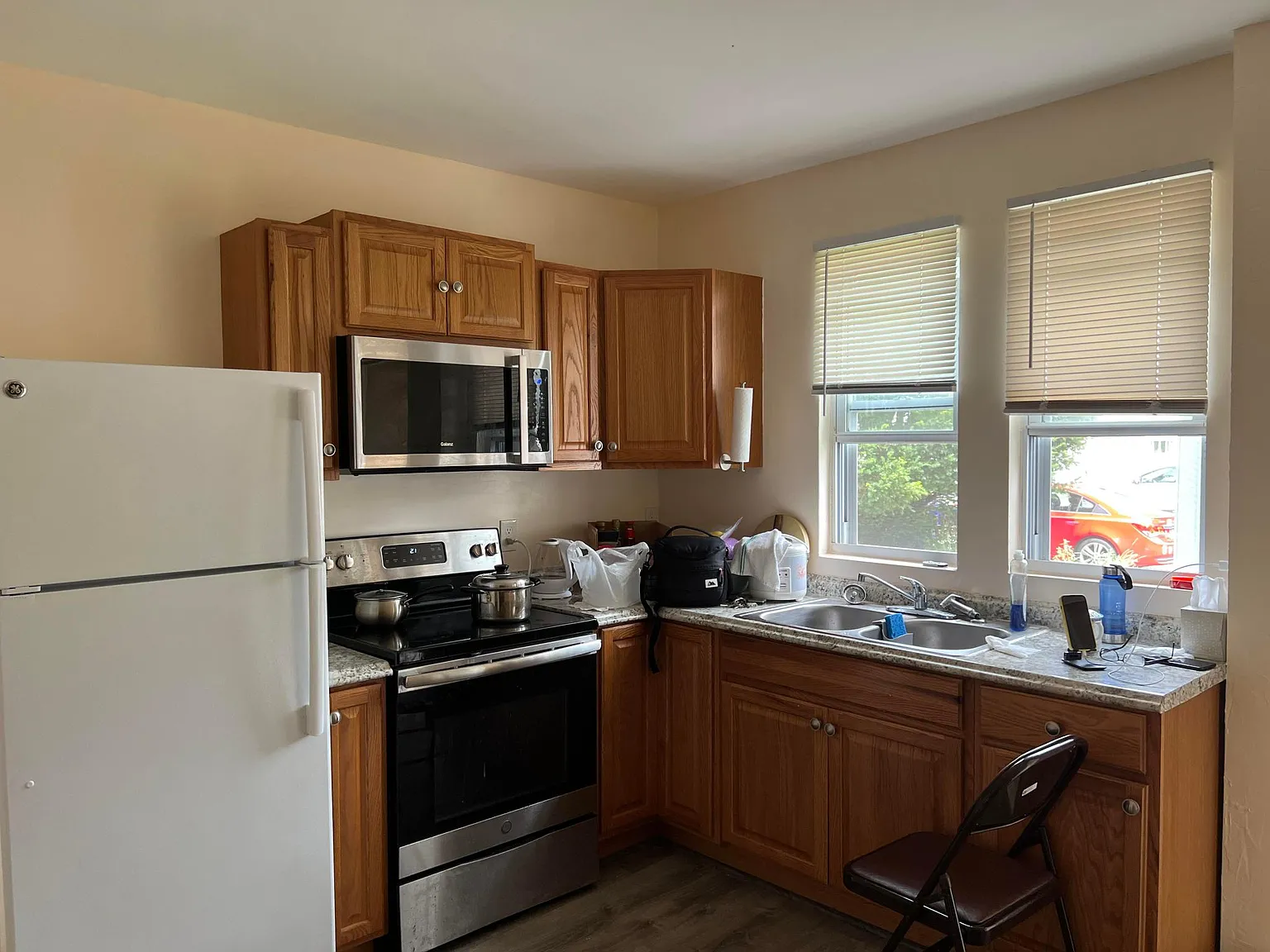 3 bed, 1200 sqft, $1,800 — Photo 4