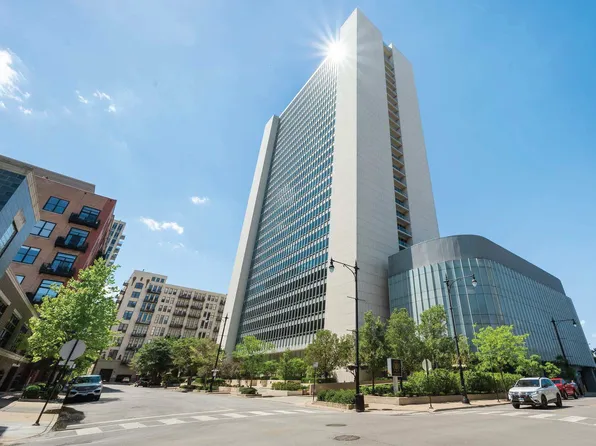 500 W Superior St Unit 808, Chicago, IL 60654