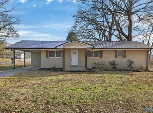 600 Harvey St NW, Hartselle, AL 35640