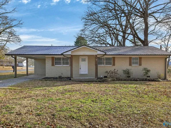 600 Harvey St NW, Hartselle, AL 35640