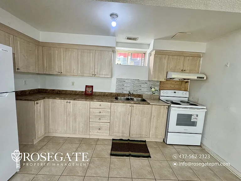63 Rollingwood Dr #2 — Photo 3