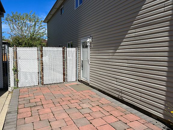 2nd image of 111 Ramona Ave #1