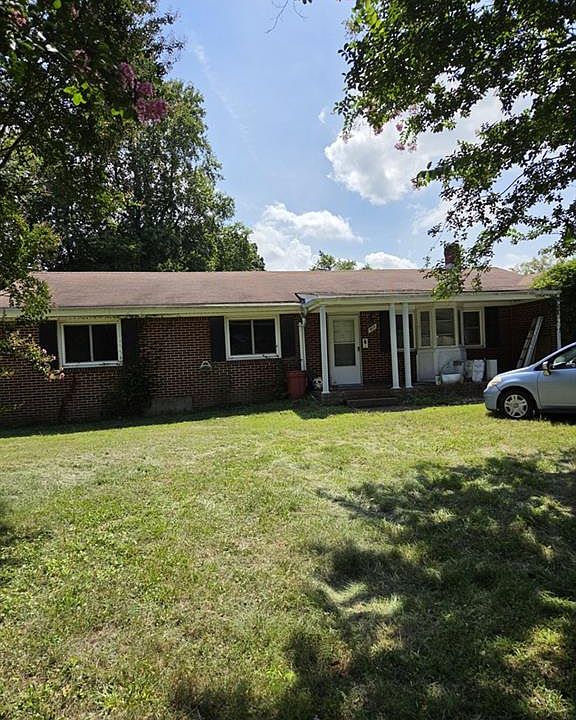 1st image of 504 Mount Pleasant Rd