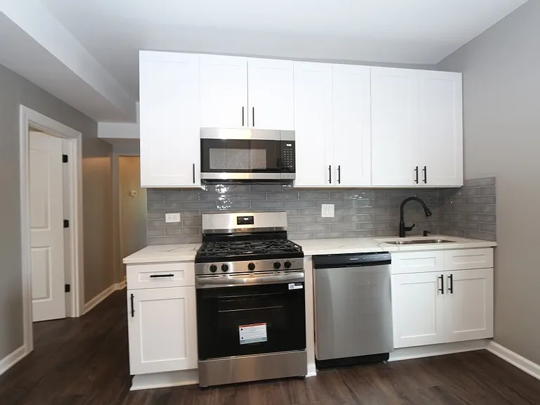 549 E 91st St #2 — Photo 9