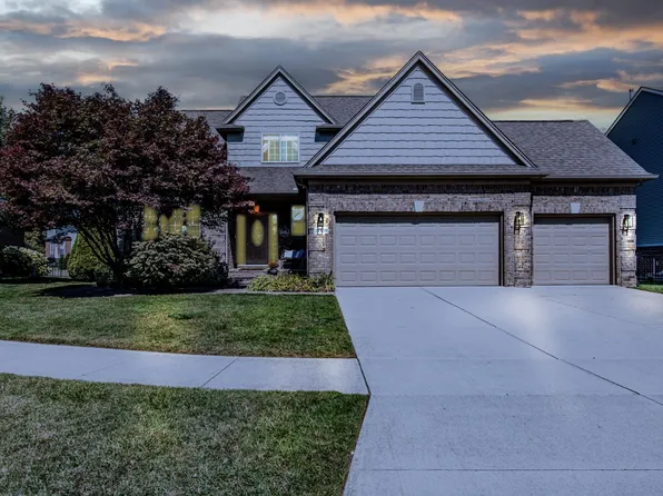 21839 Goldenwillow Dr, Macomb, MI 48044