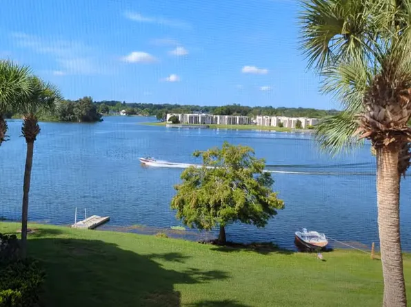 572 Orange Dr APT 68, Altamonte Springs, FL 32701
