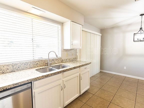 5th image of 2126 W Hermosa Dr