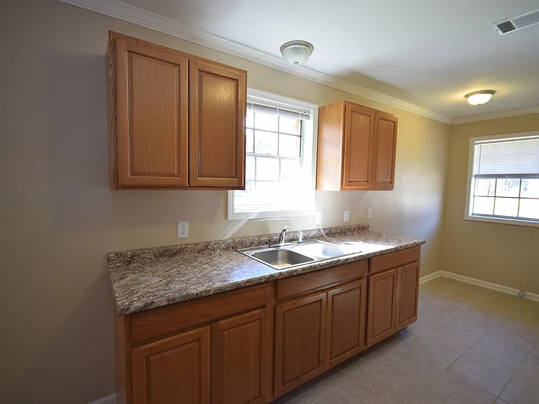 132 Wilson St — Photo 6