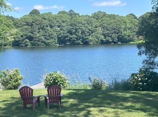 17 Maple St, Bourne, MA 02532