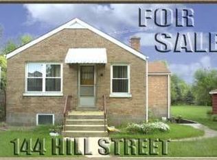 144 Hill St, Mount Prospect, IL 60056