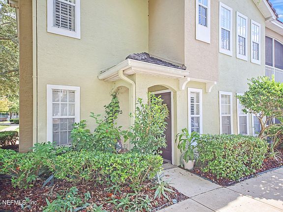 3rd image of 10075 N Gate Pkwy #1012