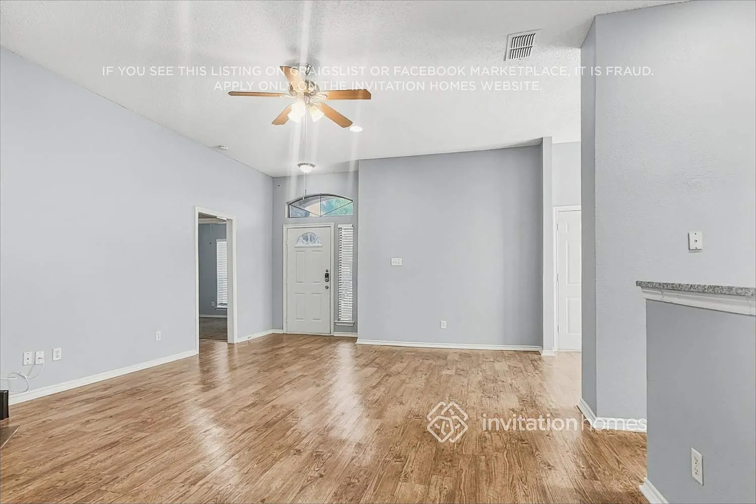 1117 Park Gln Crowley, TX 76036 — Photo 4