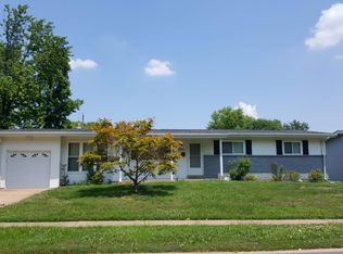 465 Humes Ln, Florissant, MO 63031