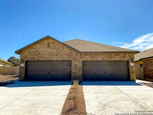 211 Kaspar Way Photo 1