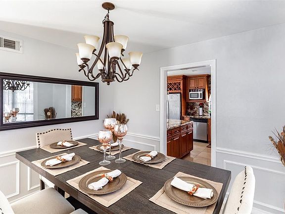 4th image of 1809 Westshore Ct