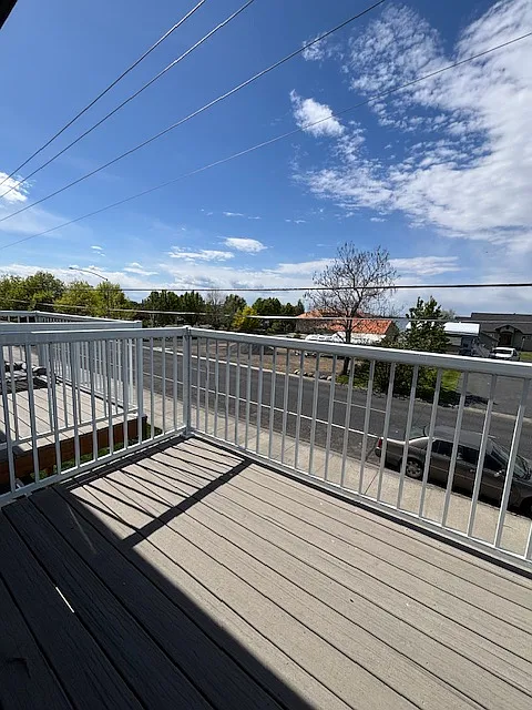 3 bed, 1300 sqft, $1,900 — Photo 3