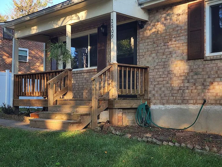 2809 Creekwood Dr — Photo 4