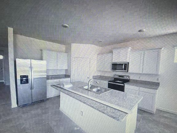 4th image of 1235 SW Arabella Dr