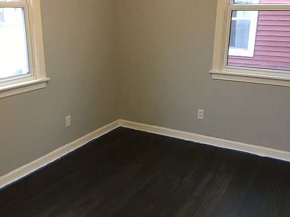 5th image of 837 Warwick Dr