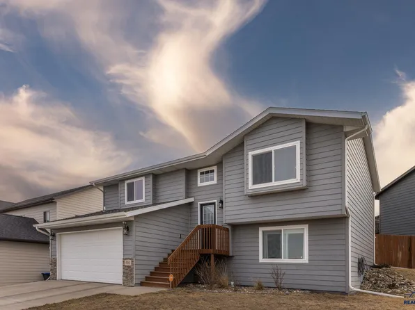 910 Haakon St, Rapid City, SD 57703