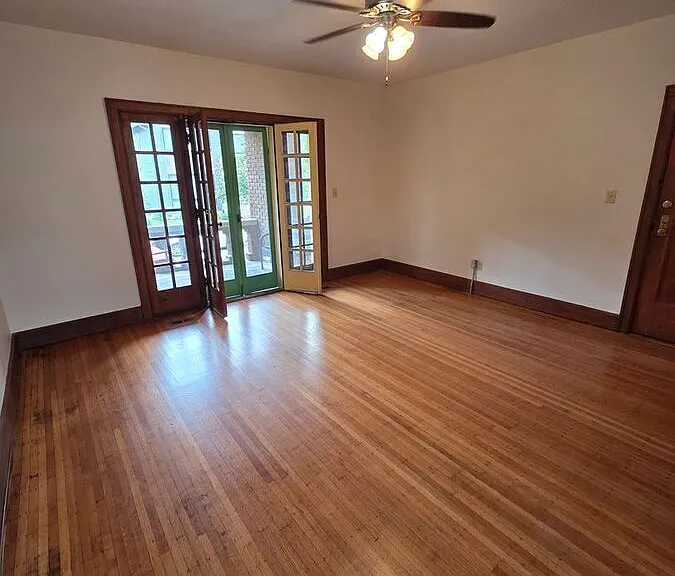 1902 N Talbott St #2 — Photo 2