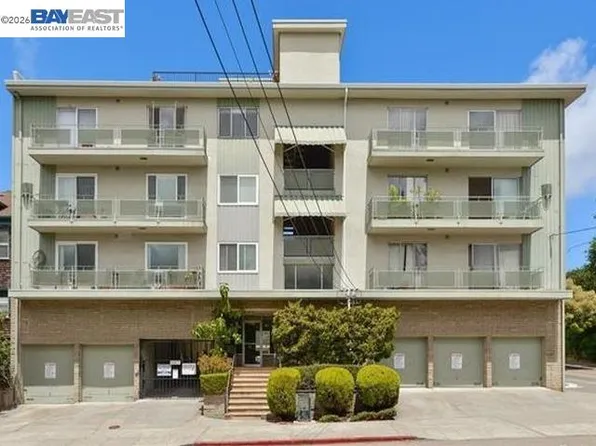 3877 Howe St APT 107, Oakland, CA 94611