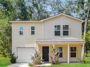 86 Fish Tales Dr, Midway, GA 31320