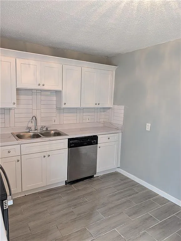 3 bed, 1.5 bath, 1134 sqft, $1,600 — Photo 4
