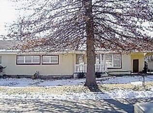 514 Whisper Ln, Belton, MO 64012