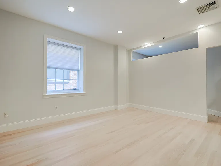 515 Center St #2 — Photo 21