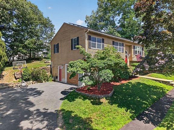 3rd image of 65 Phaeton Rock Rd