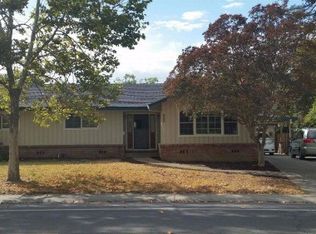 825 Sycamore Ln, Davis, CA