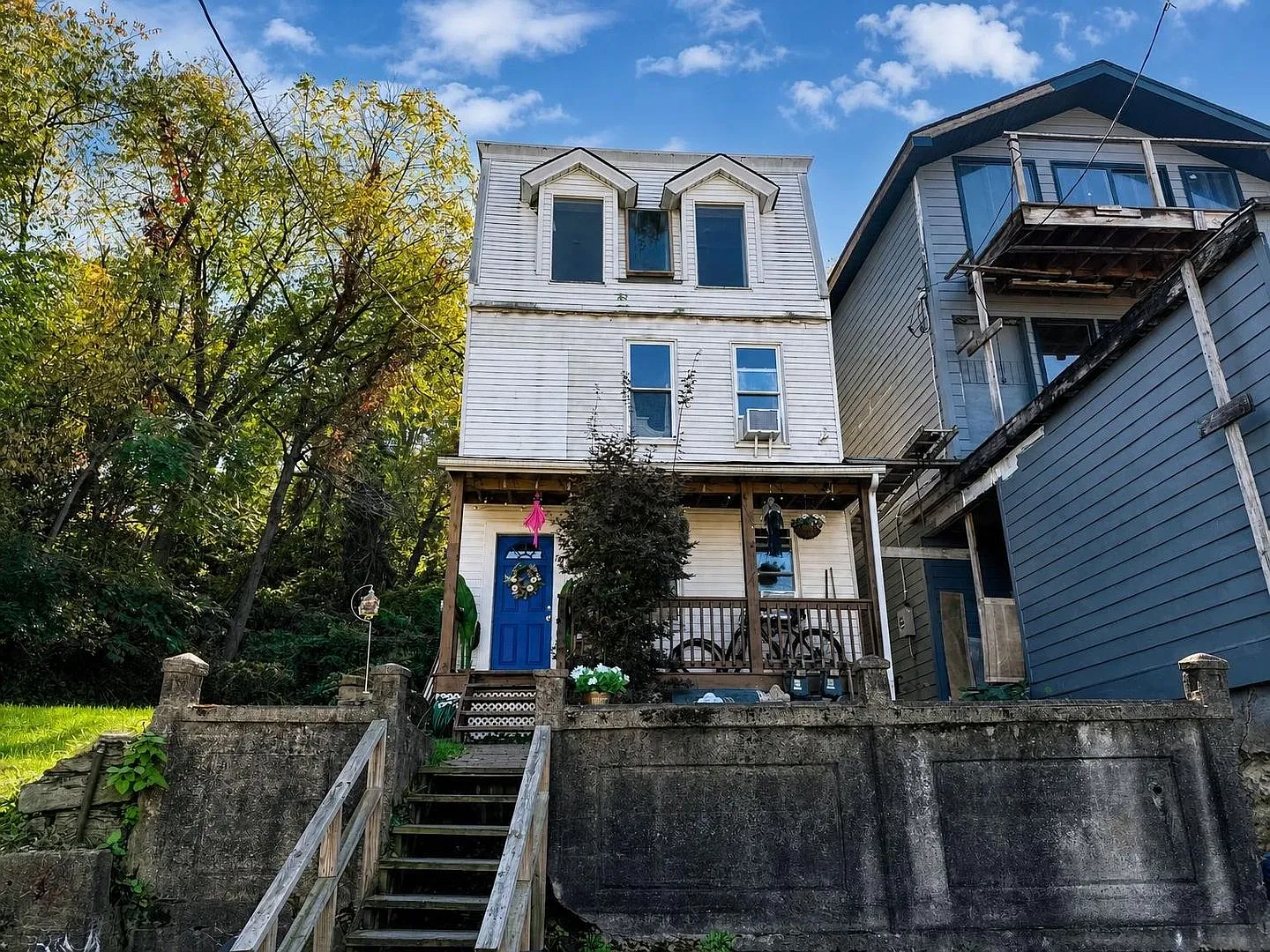 76 Holt Street — Photo 1